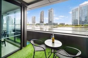 Melbourne Docklands Riverside Views